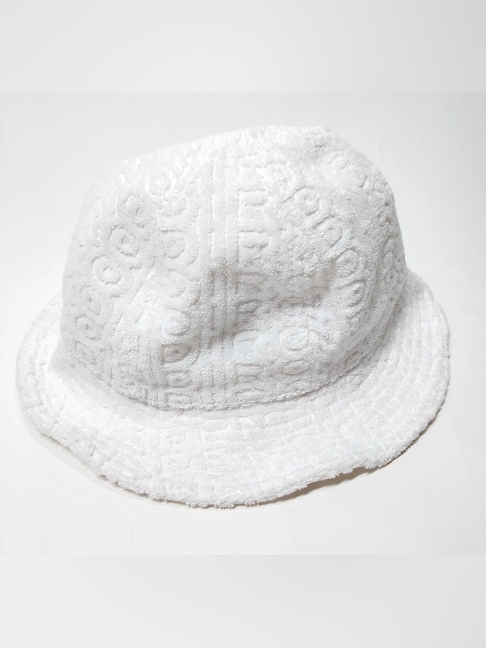 Fendi White Embossed Terry Bucket Hat